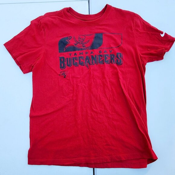 Tampa Bay Buccaneers Shirt Large - Picture 1 of 1